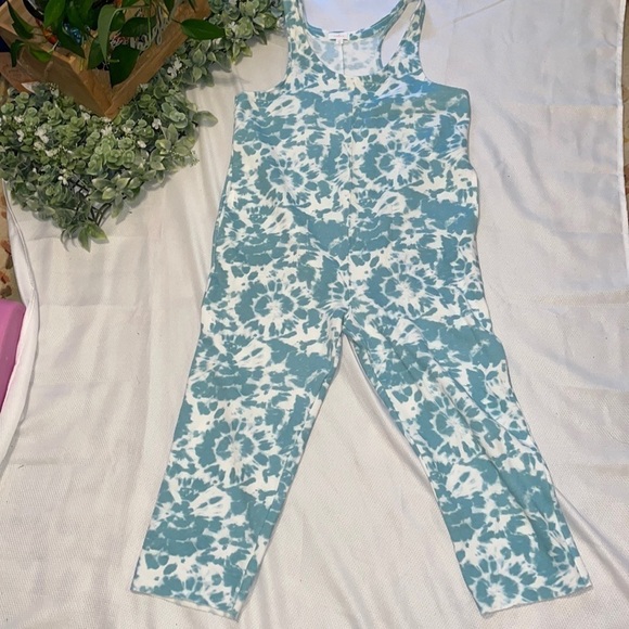 Colsie women’s medium 8 10 jumper overall romper tie dye casual crop ankle green - Picture 1 of 10